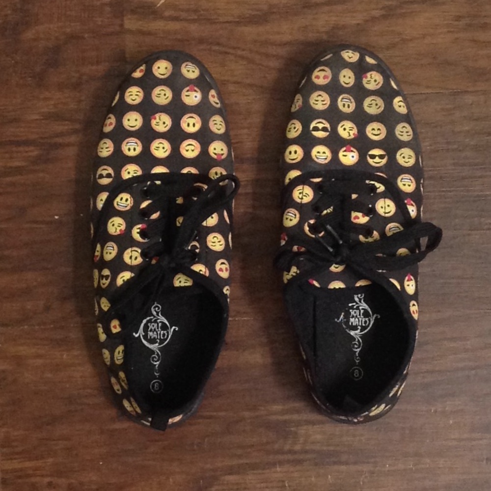 Emoji shoes